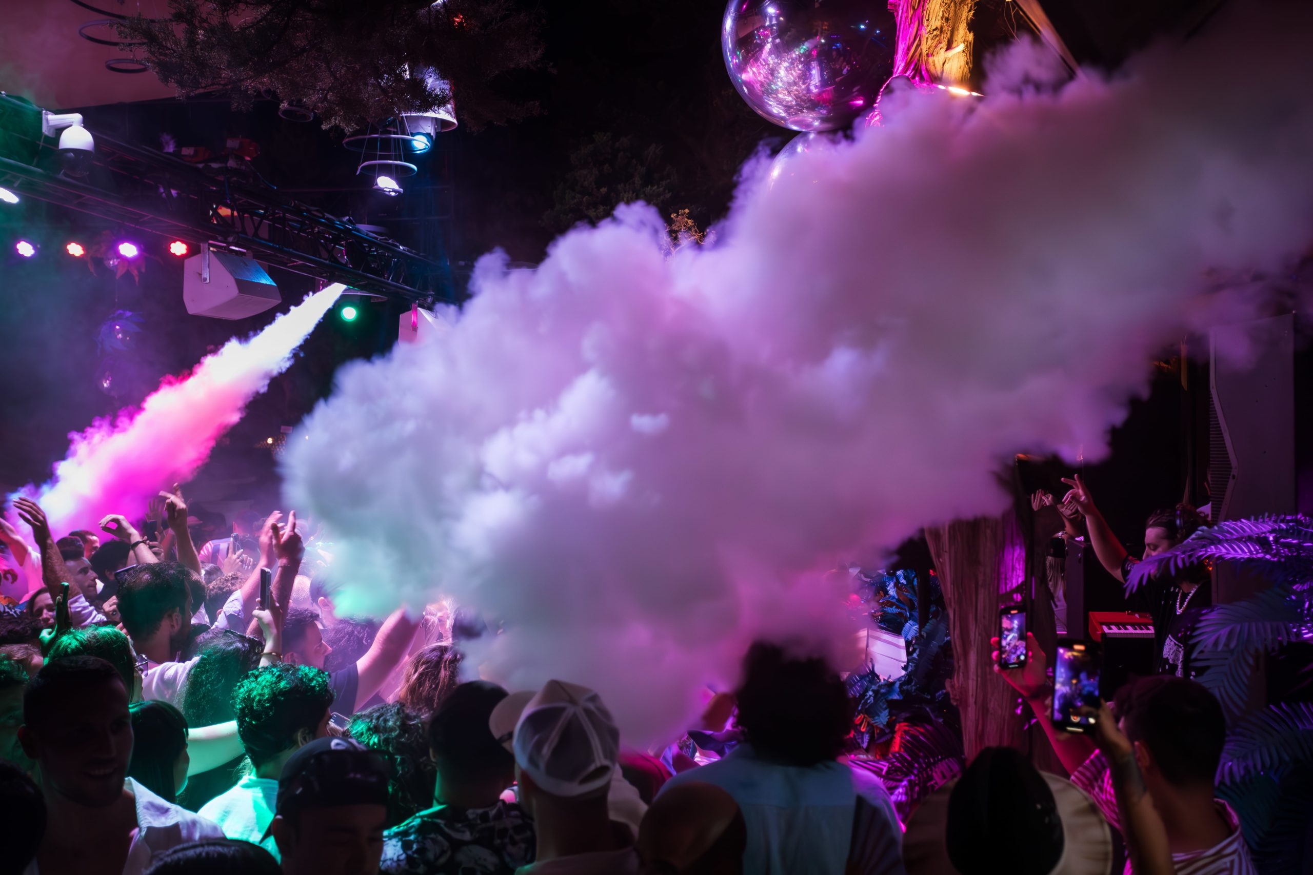 SHOWTIME SUNDAY 20 AUGUST | Blue Marlin Ibiza | Beach Restaurant